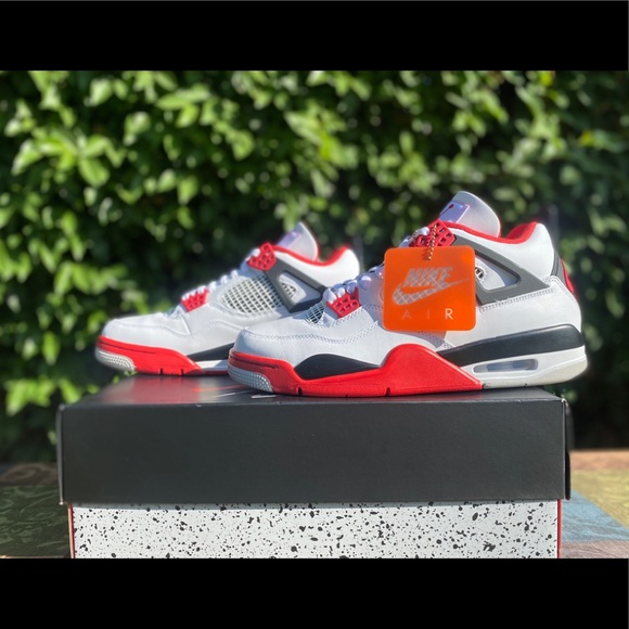 2020 Fire Red Jordan 4 : r/Sneakers Jordan 4 Fire red